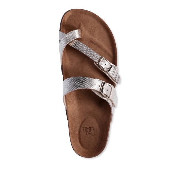 Time and Tru Women's Asymmetric Strap Flat Footbed Sandals, Wide - Picture 3 of 4